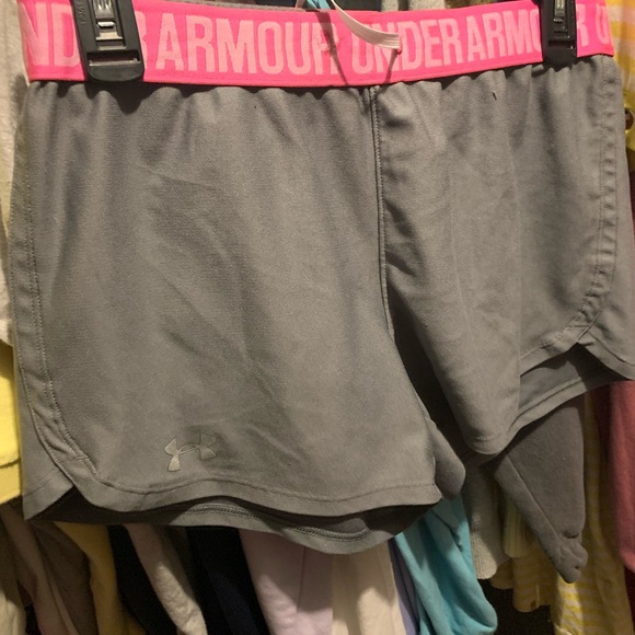 Huge Under Armour LOT! Girls youth lg. SIX PIECES!!!! - Picture 15 of 16